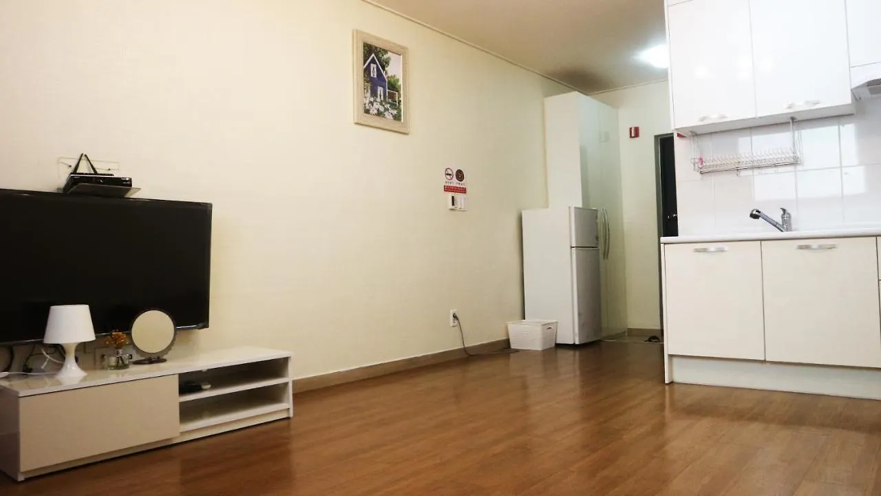 Busan Haeundae Travel 4*,